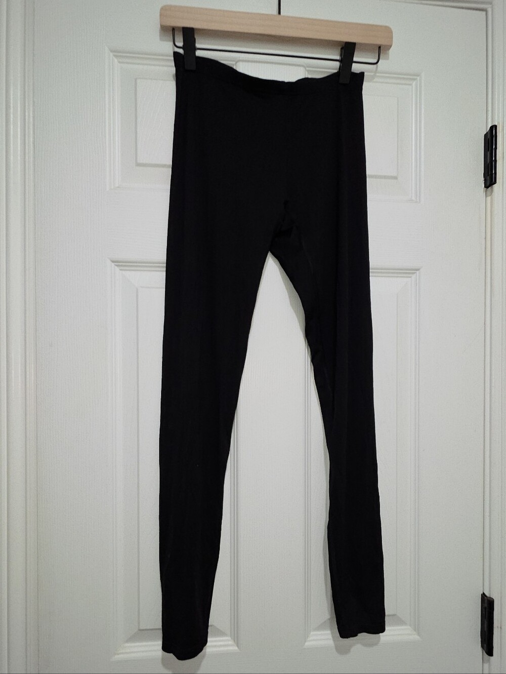 Uniqlo Heattech Women's Black Thermal Leggings - Classic Everyday Bottoms, Small